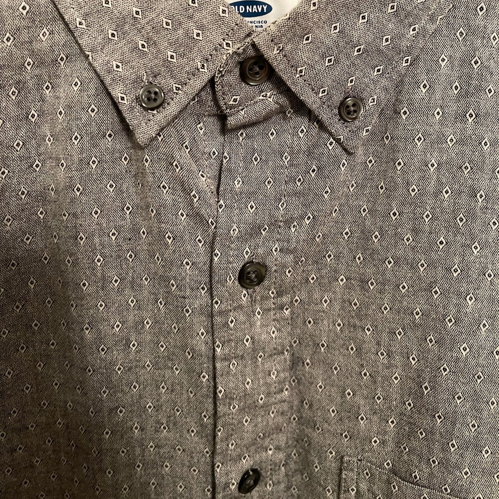 Old navy men’s slim fit gray long sleeve diamond pattern button down shirt sz XL